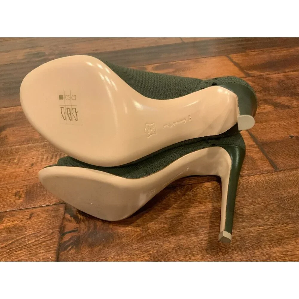 Gianvito Rossi Knit Vires Green 5 Star Knit Fabric Peep Toe Booties, Size 8 / 38 - Picture 9 of 10